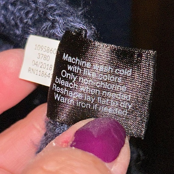 Lane Bryant size 18/20 lightweight loose knit sweater - Picture 7 of 9